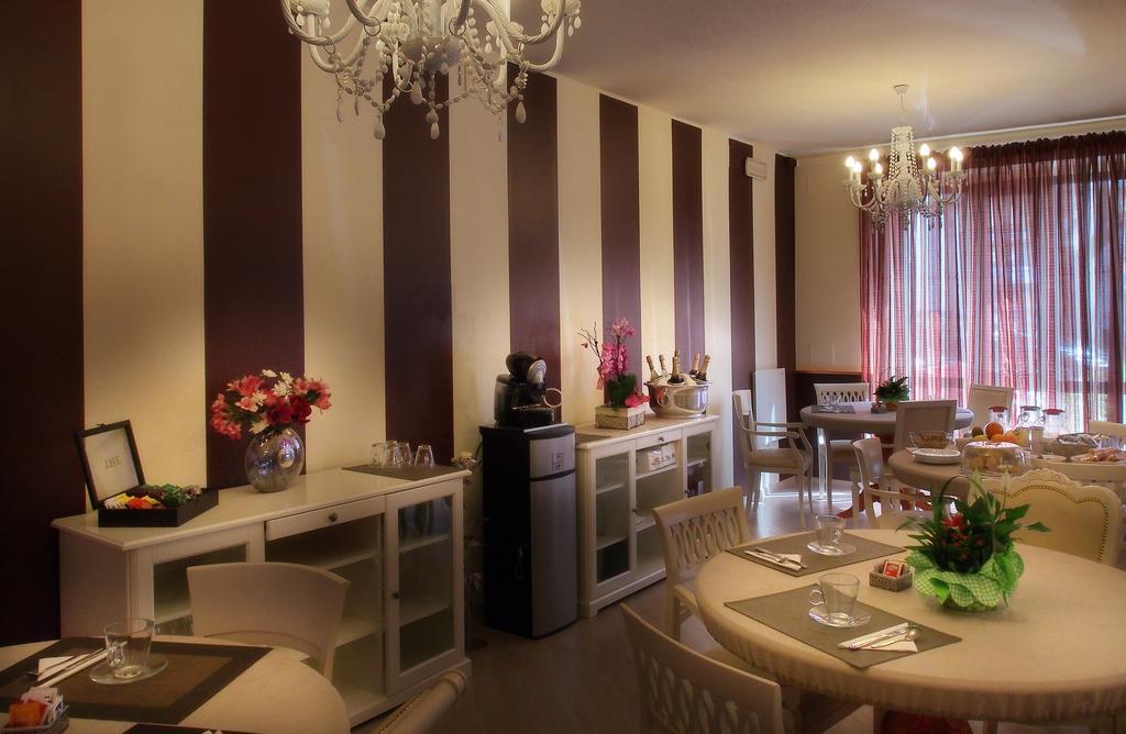 Hotel Due Spade Фіденца Екстер'єр фото