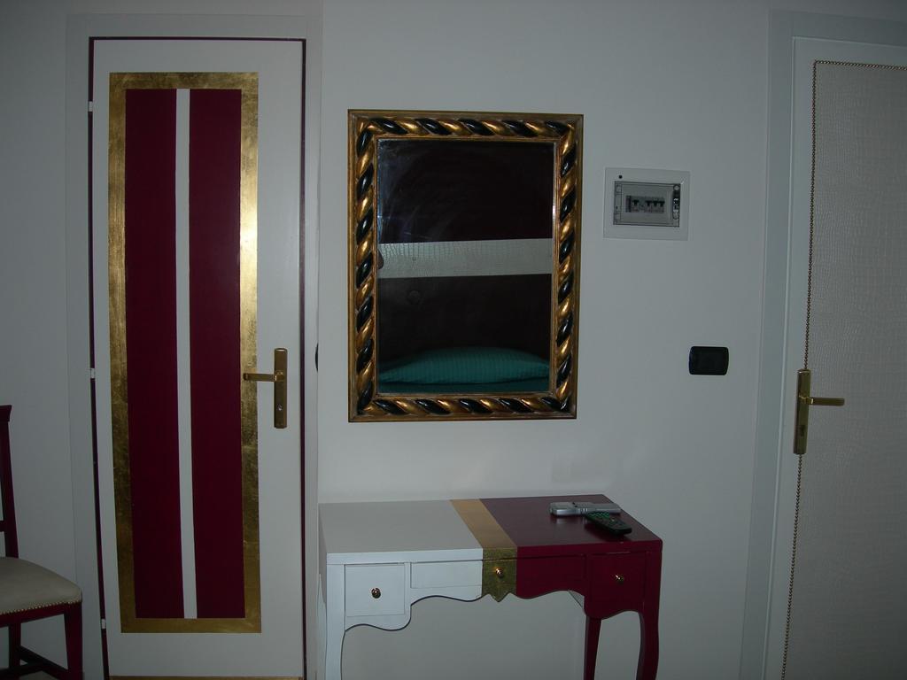 Hotel Due Spade Фіденца Номер фото