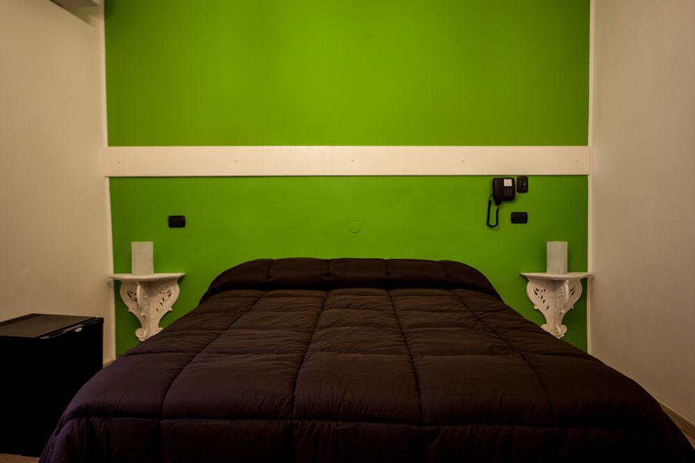 Hotel Due Spade Фіденца Екстер'єр фото
