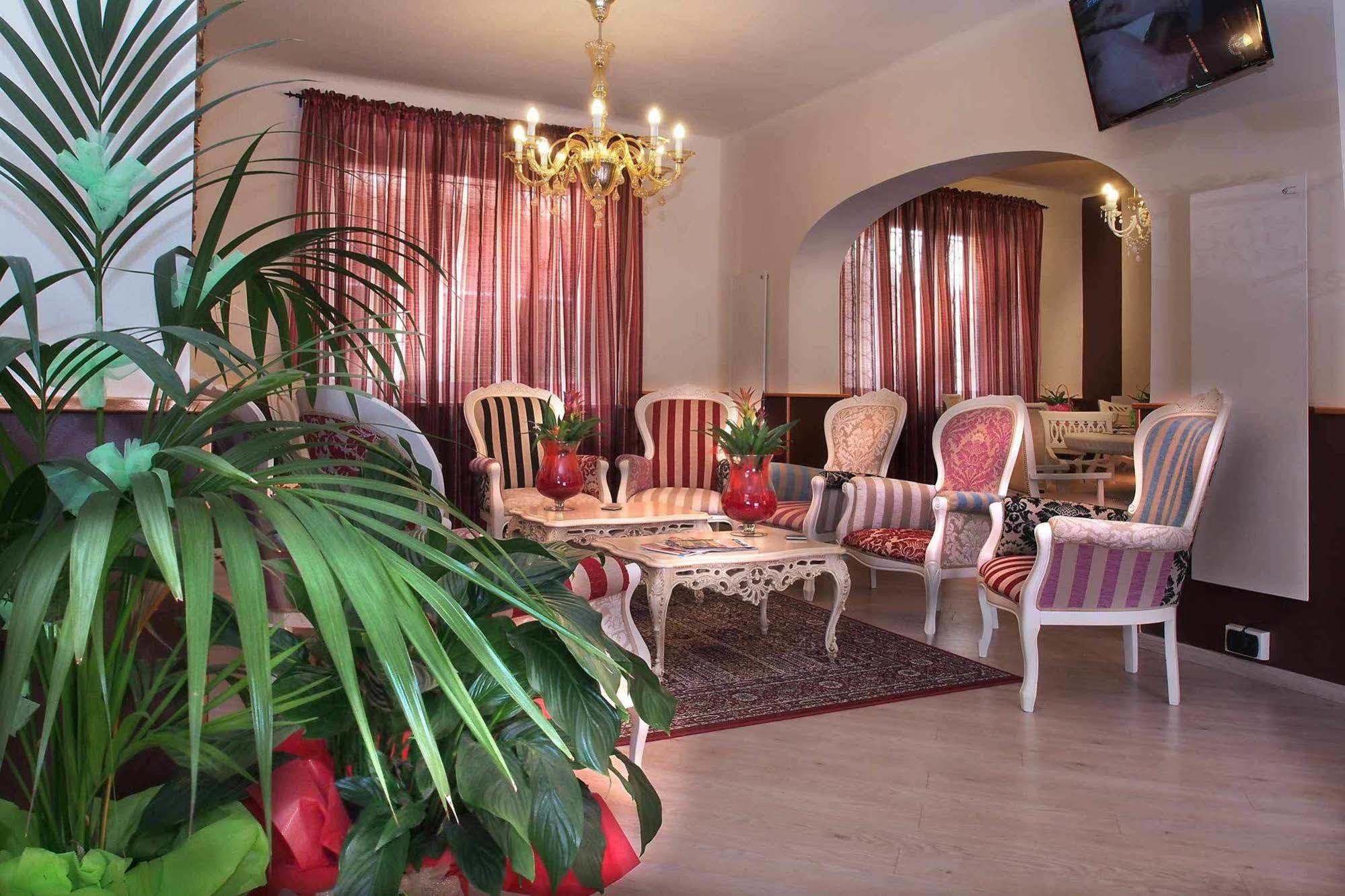 Hotel Due Spade Фіденца Екстер'єр фото